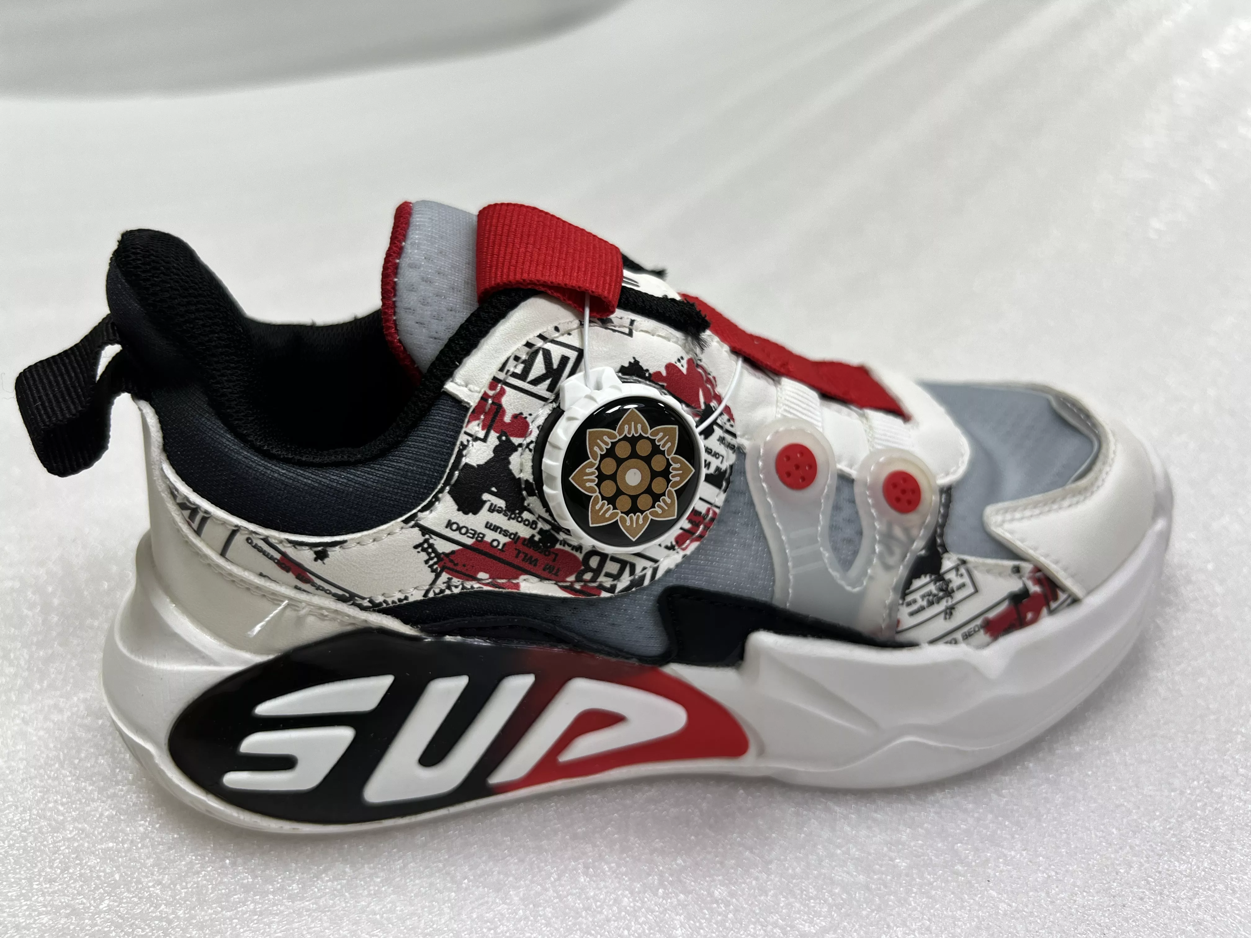 children's shoes